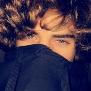 Meet your Posher, Dylan